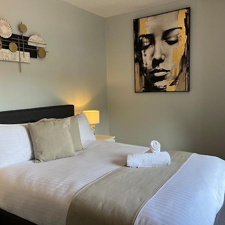 The Hillcrest, Luxury Accommodation In Castleblayney Town エクステリア 写真