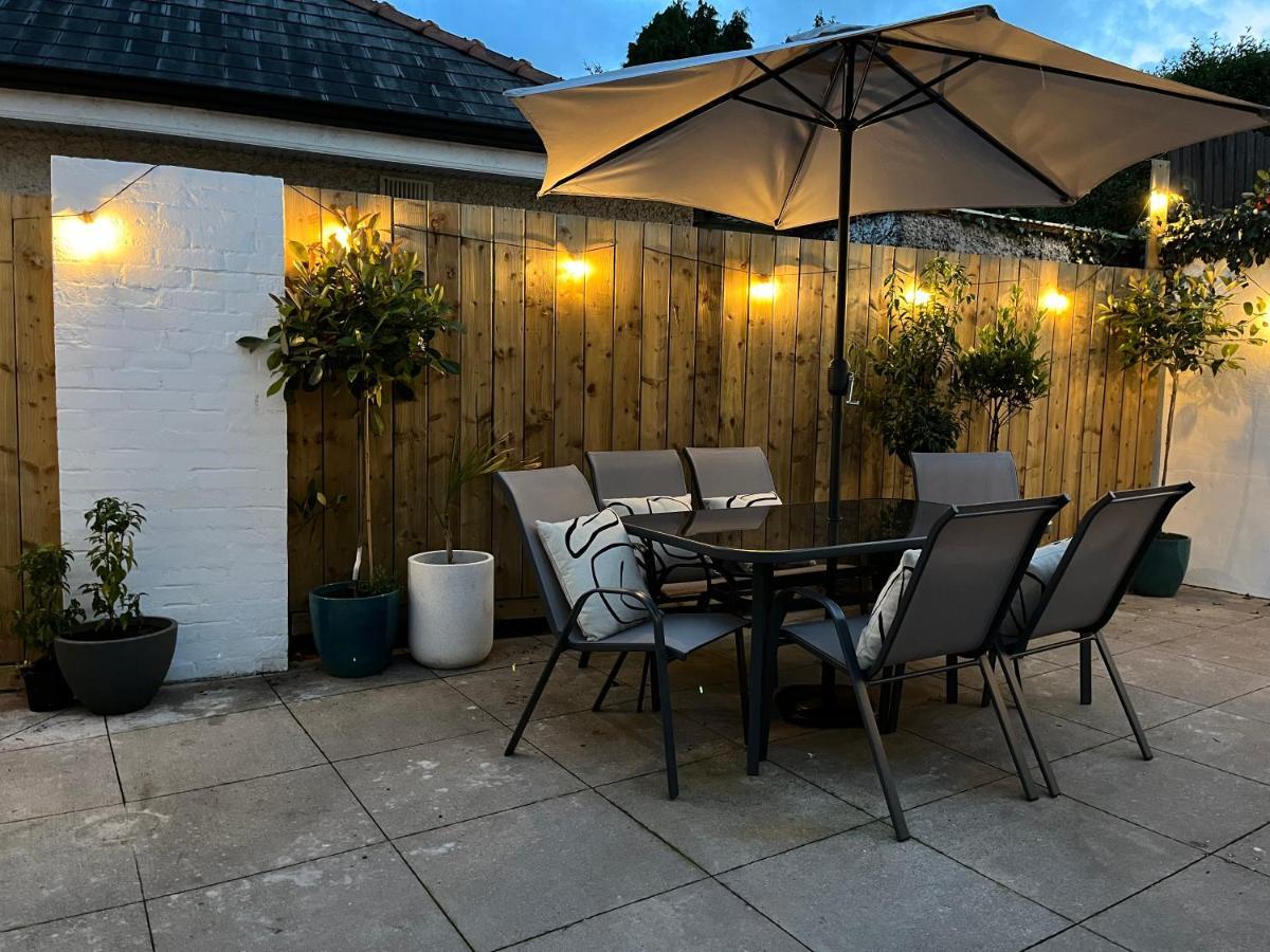 The Hillcrest, Luxury Accommodation In Castleblayney Town エクステリア 写真