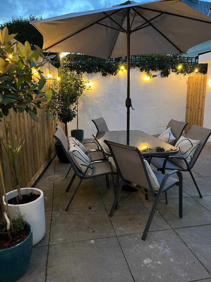 The Hillcrest, Luxury Accommodation In Castleblayney Town エクステリア 写真