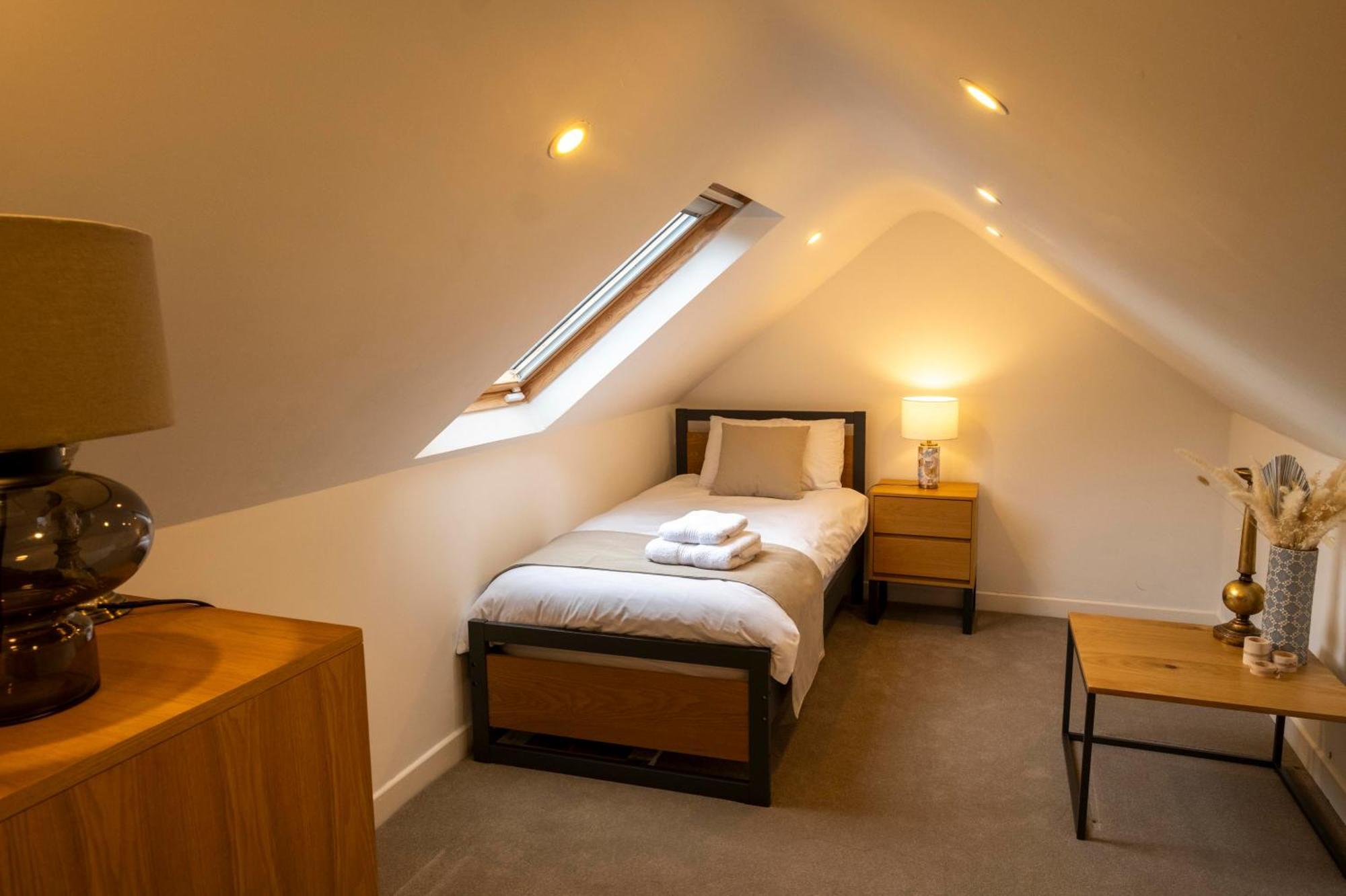 The Hillcrest, Luxury Accommodation In Castleblayney Town エクステリア 写真